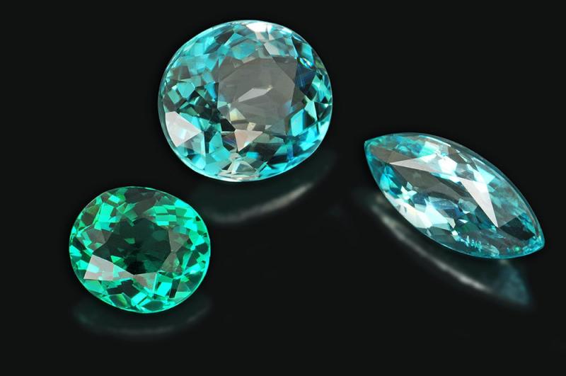 Jeremejev là tinh thể màu lam thuần khiết