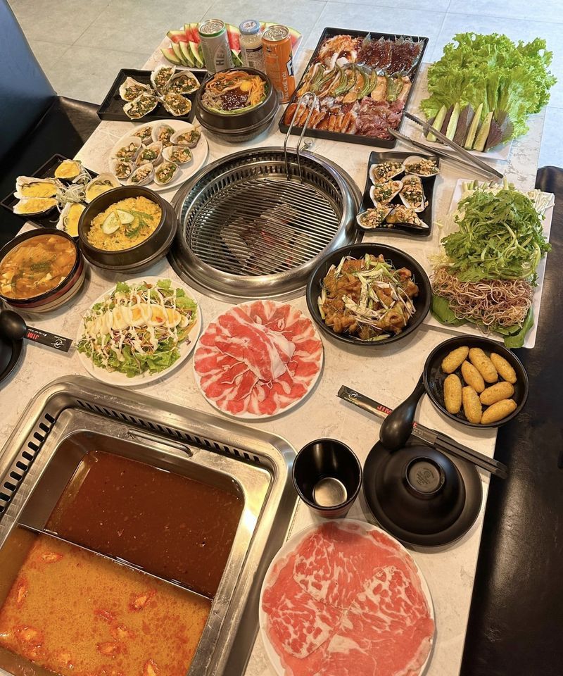 Jim House Buffet HotPot And BBQ