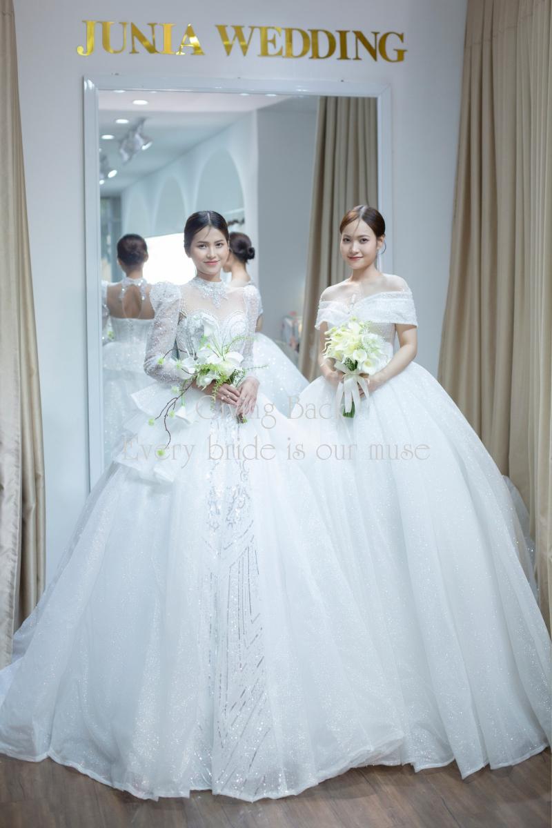JUNIA wedding