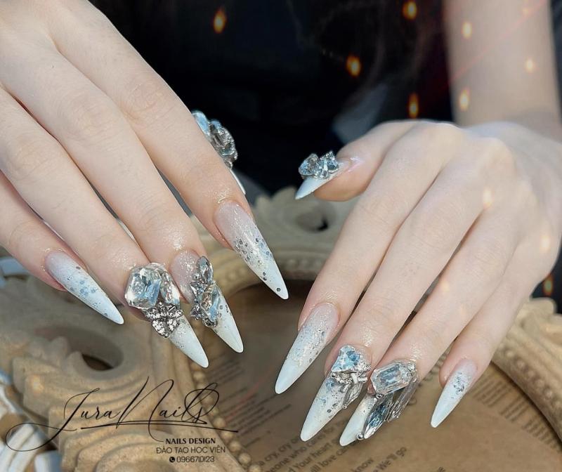 Jura Nail