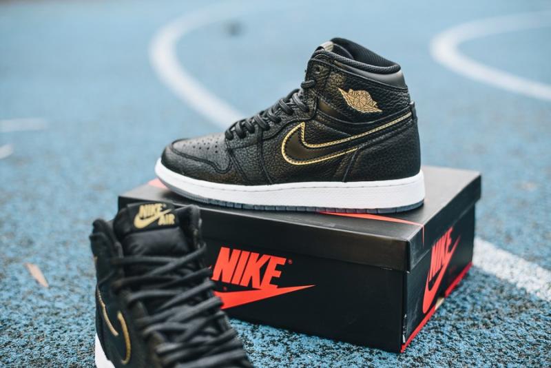 Just Sneaker Store