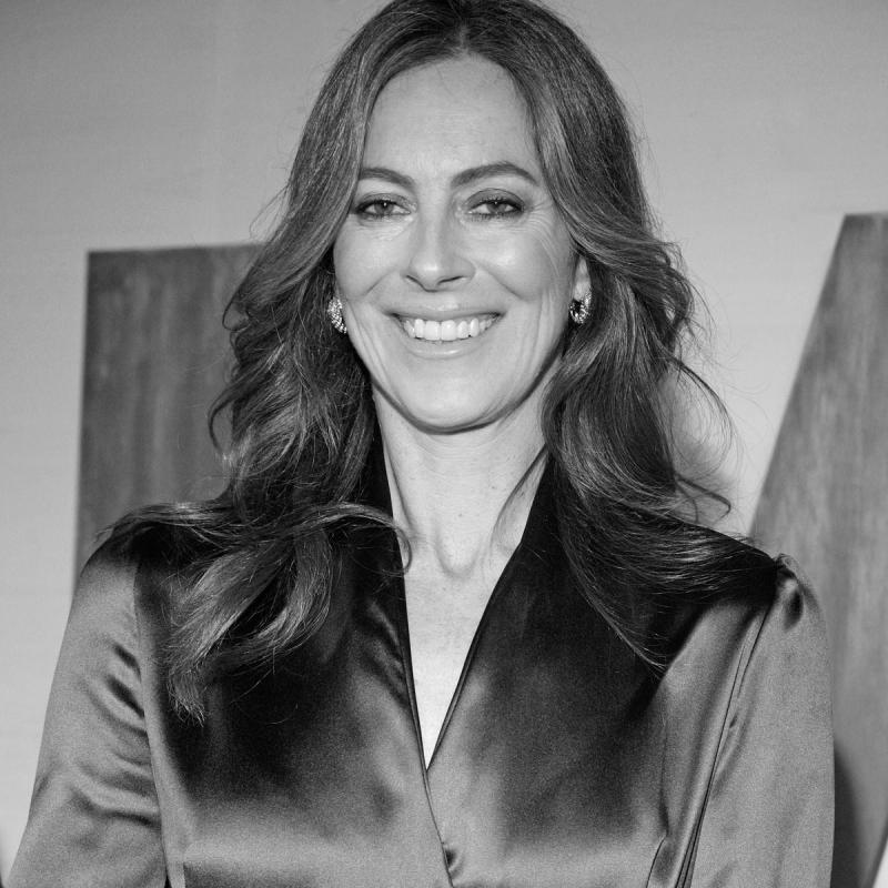 Nữ đạo diễn đầu tiên đạt giải Đạo diễn xuất sắc là Kathryn Bigelow