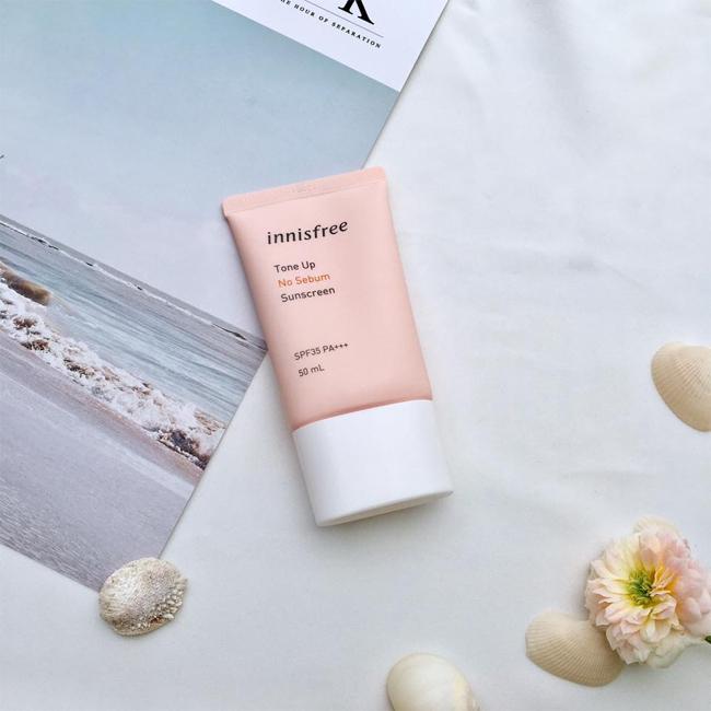 Kem chống nắng nâng Tone, kiềm dầu Innisfree Tone Up No Sebum Sunscreen SPF50/PA++++
