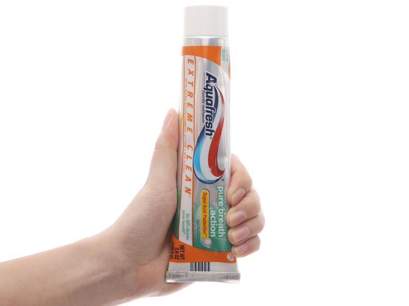 Kem đánh răng Aquafresh Extreme Clean của Mỹ