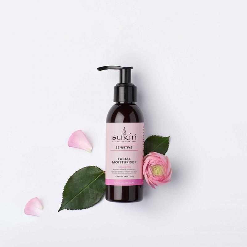 Kem dưỡng ẩm dành cho da nhạy cảm Sukin Sensitive Facial Moisturiser 125ml