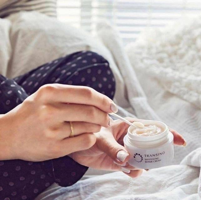 Kem giảm nám, tàn nhang Transino Whitening Repair Cream EX