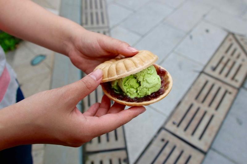 Monaka