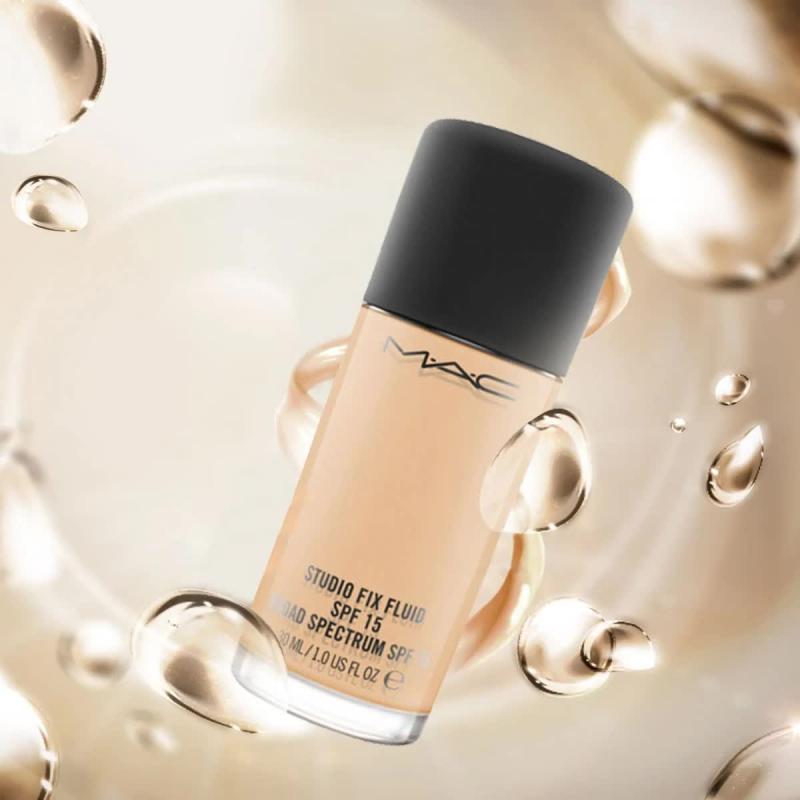 Kem nền MAC Studio Fix Fluid SPF 15