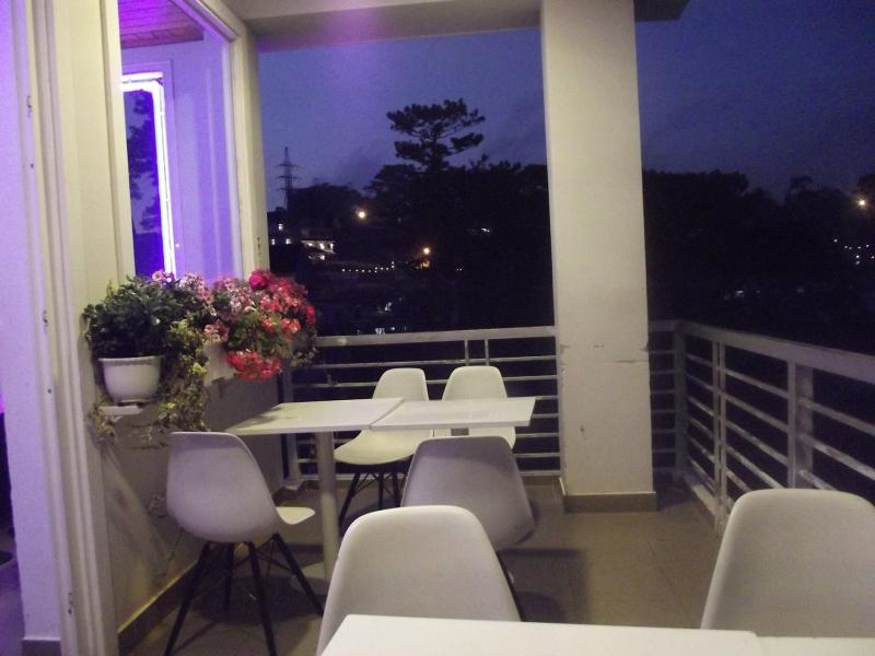 Cà Phê- Kem Việt Hưng