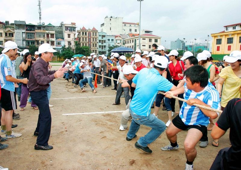 Chơi kéo co