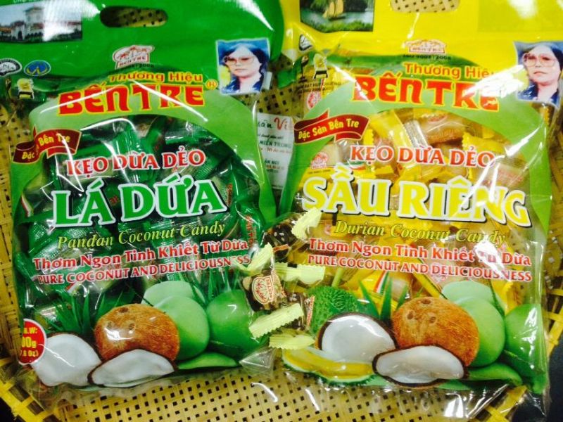 Kẹo dừa lá dứa và kẹo dừa sầu riêng Bến Tre Bà Hai Tỏ