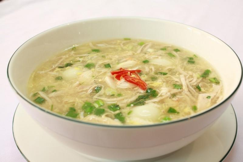 Nên ăn theo đúng thứ tự