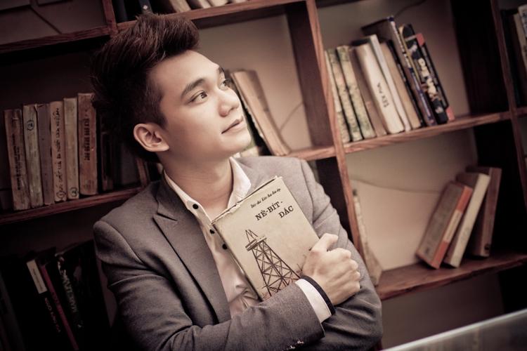 Nhạc sĩ Khắc Việt