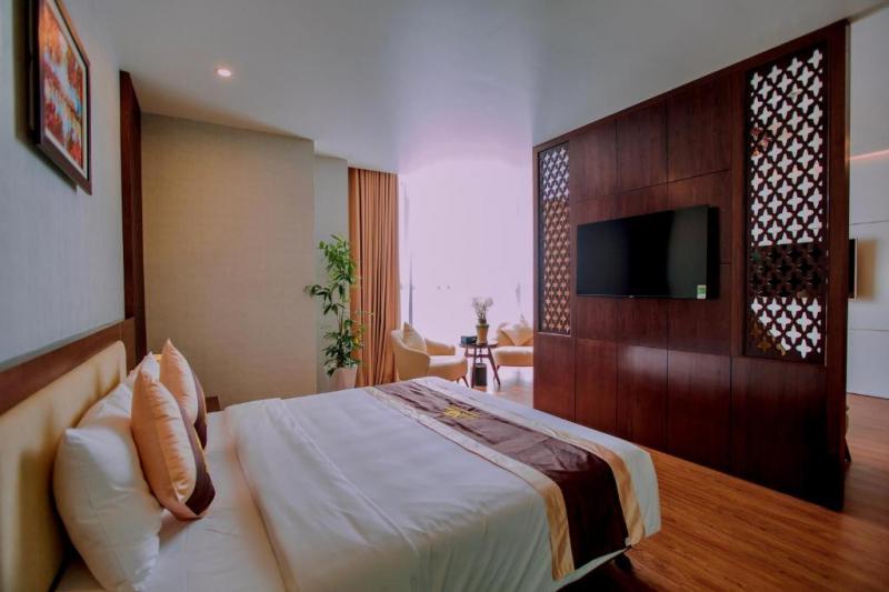 Khách sạn Luxury6 Móng Cái