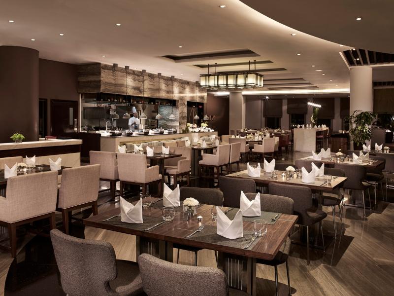 Khách Sạn Pullman Hanoi