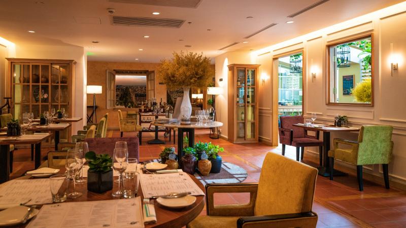 Khách Sạn Sofitel Saigon Plaza