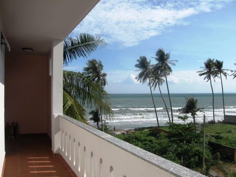 Khách sạn Sunrise Village