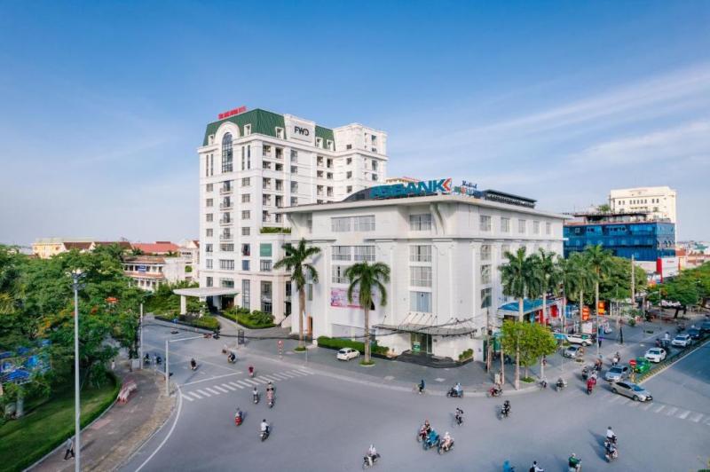 Hưng Thành Riverside Hotel