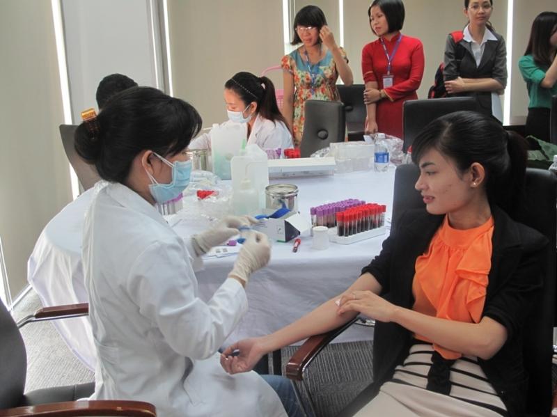 Duy trì thói quen kiểm tra các thông số sức khỏe 6 tháng/lần