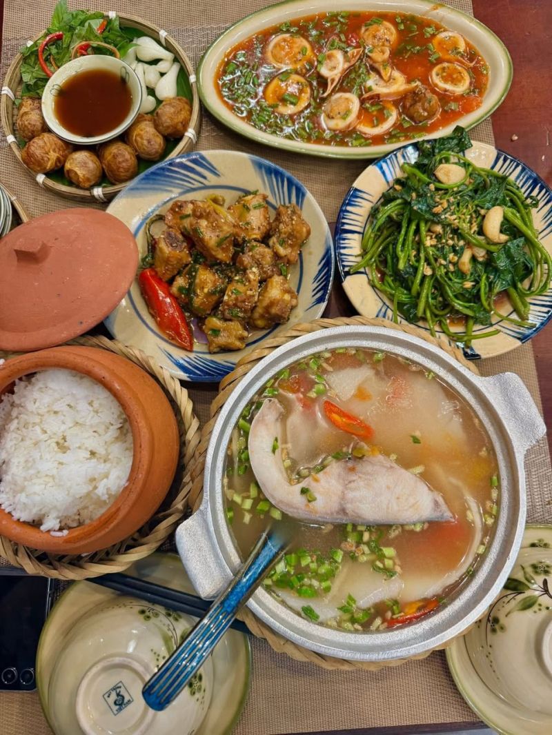 Khế Bistro