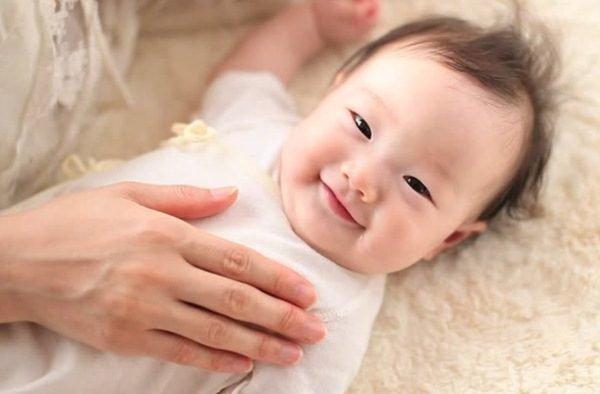 Bước ngoặt đầu tiên là chúng ta được sinh ra trên cõi đời này