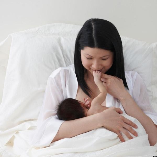 Sữa mẹ là thức ăn tốt nhất cho sự phát triển của trẻ sơ sinh và trẻ nhỏ