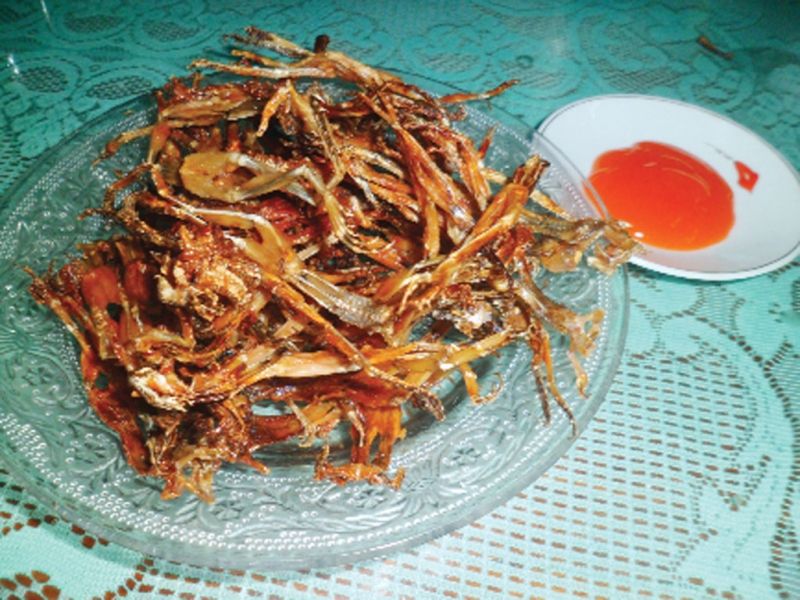 Một đĩa khô nhái thêm chút tương ớt thì còn gì tuyệt hơn