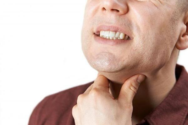 Khó nuốt có thể là biểu hiện bệnh lý nguy hiểm