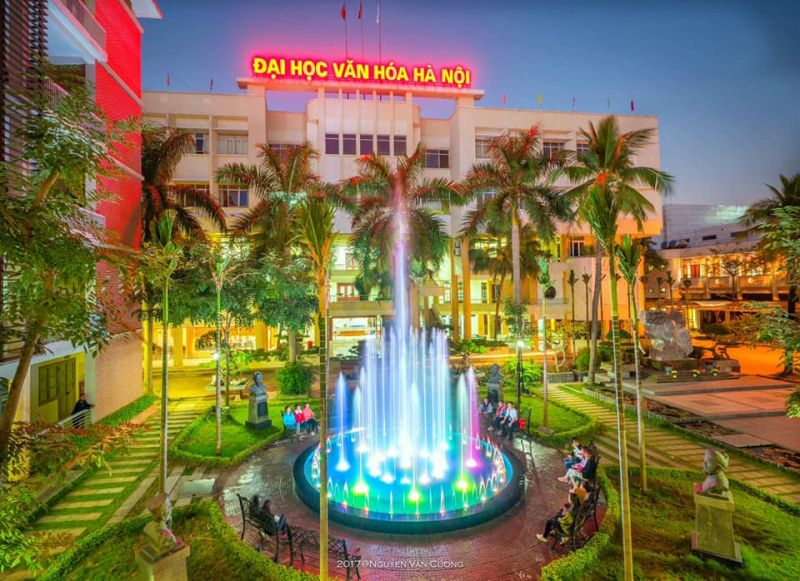 Khoa Ngôn ngữ và Văn hóa Quốc tế