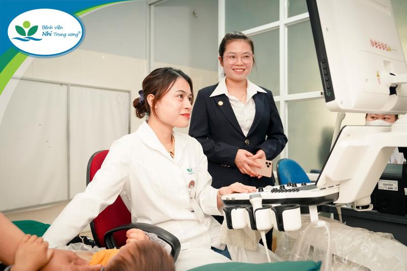 Khi đến Khoa Mắt - Bệnh viện Nhi Trung ương