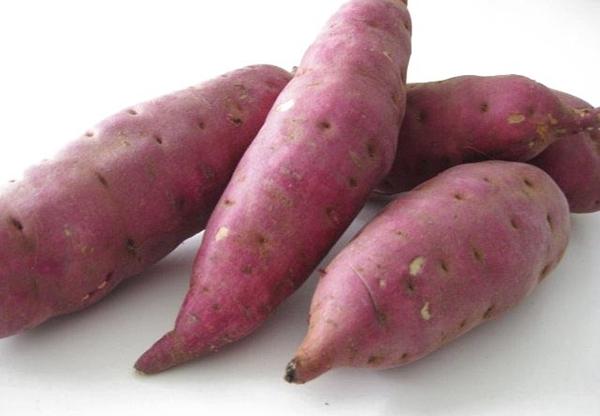Khoai lang có chứa nhiều vitamin C và chất xơ
