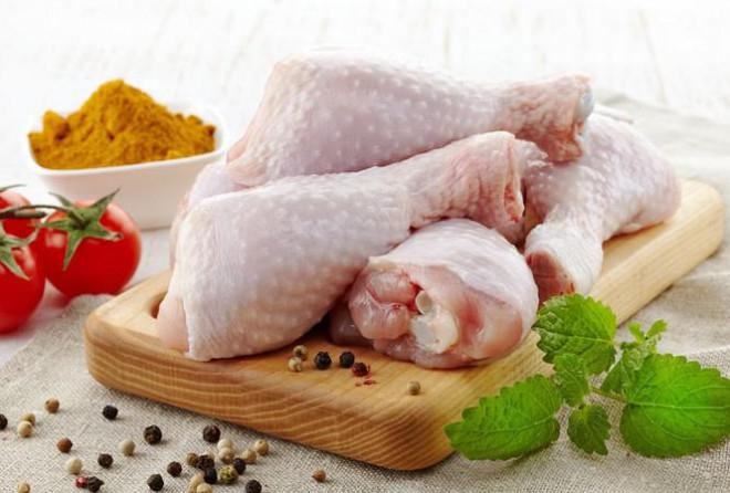 Không ăn thịt gà với cá chép