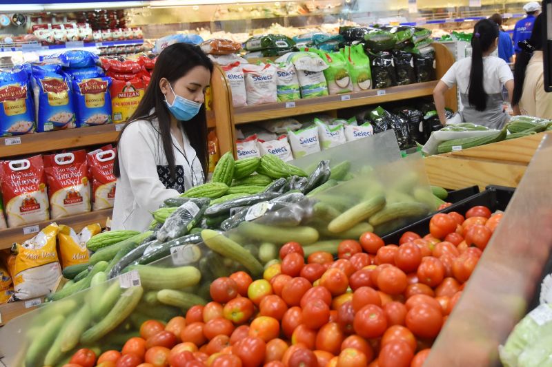 Không để bụng đói khi đi chợ