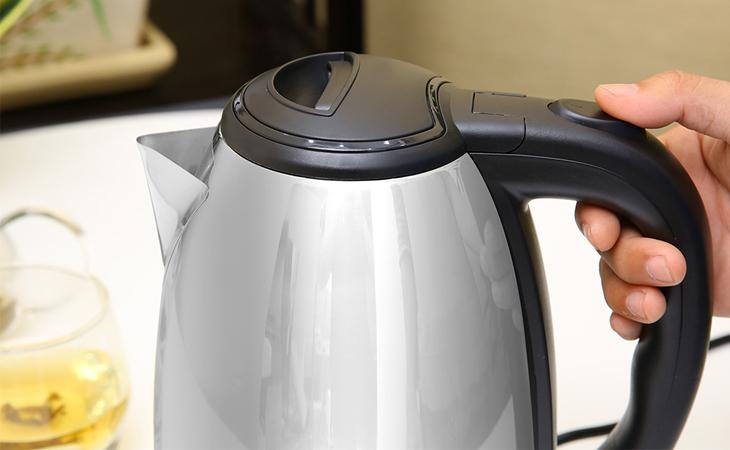 Đậy nắp kín trước khi đun nước