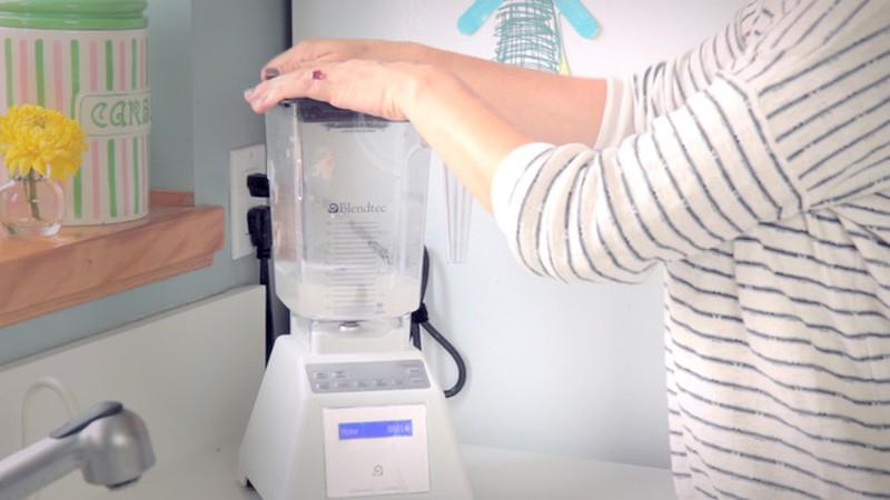 Không kiểm tra máy trước khi bật