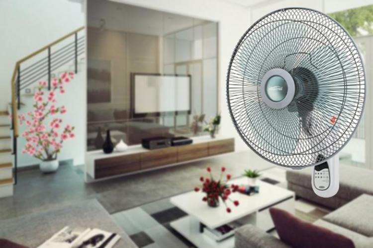 Không sử dụng quạt ngay khi cơ thể đổ nhiều mồ hôi