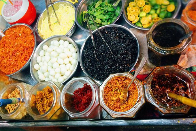 Khu Ẩm Thực Chợ 200 - Xóm Chiếu
