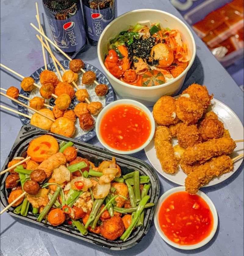 Khu ăn vặt Chợ Thiếc