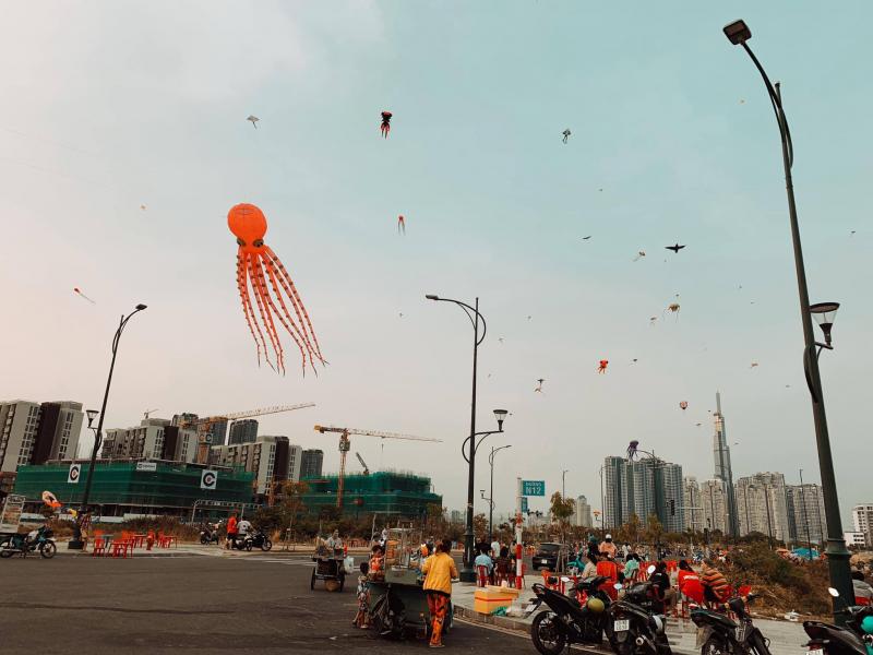 Bãi thả diều đảo Kim Cương