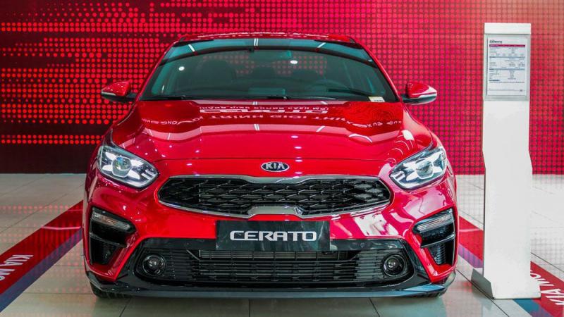 Kia Cerato: 381 xe
