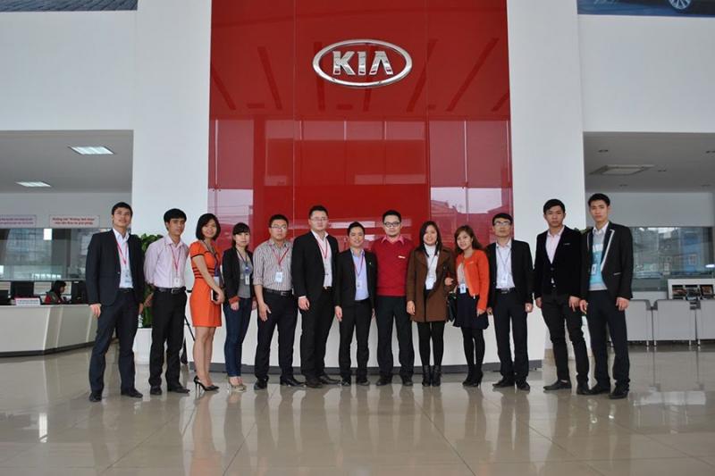 Nhân viên Kia Giải Phóng