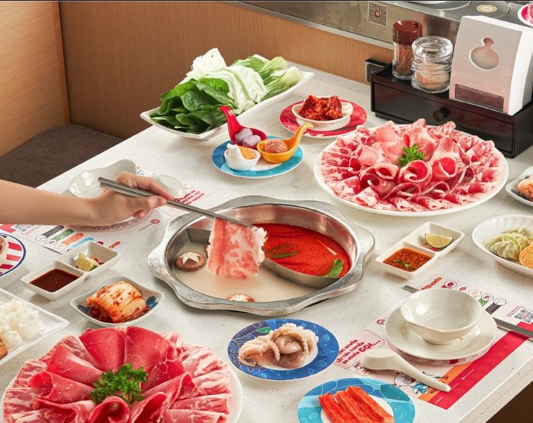 Lẩu băng chuyền tại Kichi Kichi