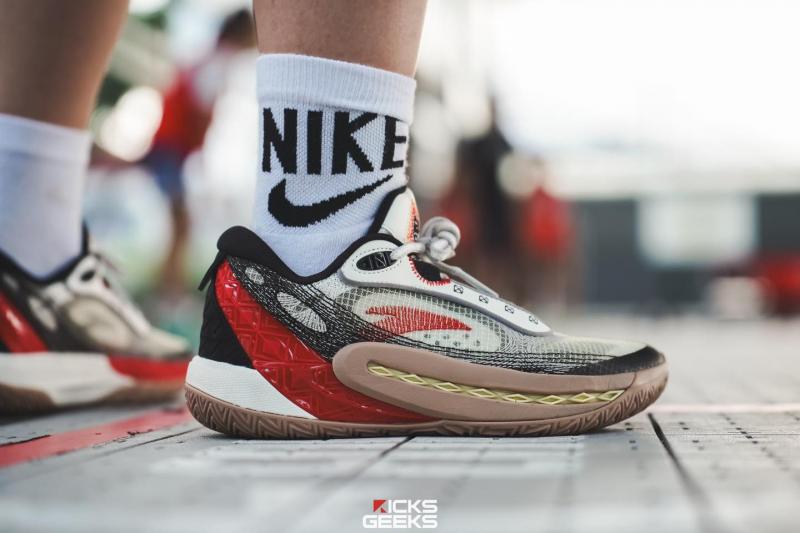 Kicks Geeks