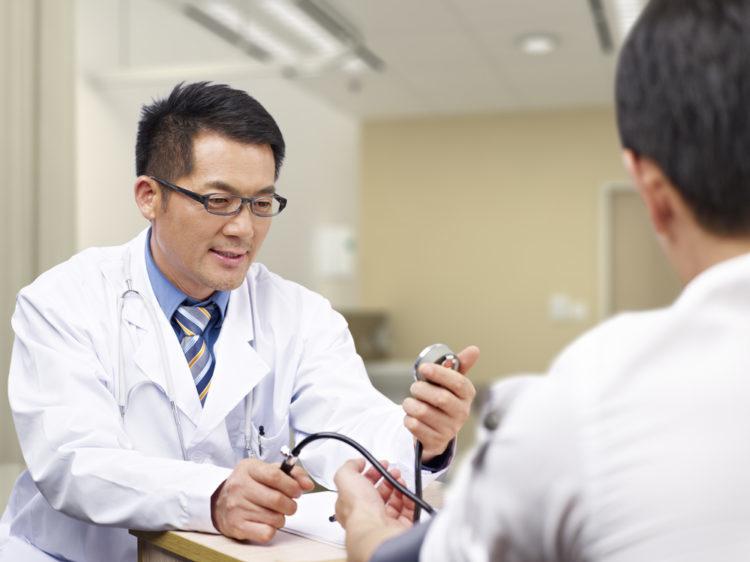 Vì thế kiểm soát huyết áp vô cùng quan trọng trong phòng ngừa đột qụy