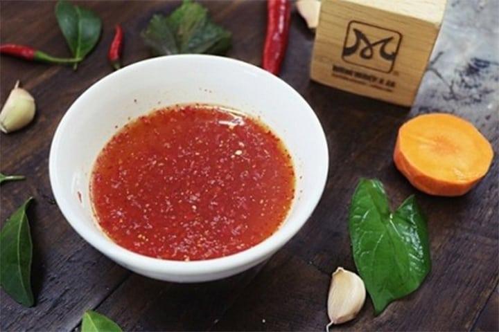Kiểm tra nước mắm ngon bằng cơm nguội