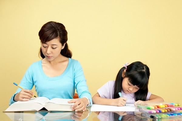 Tạo thói quen cho trẻ học tiếng anh