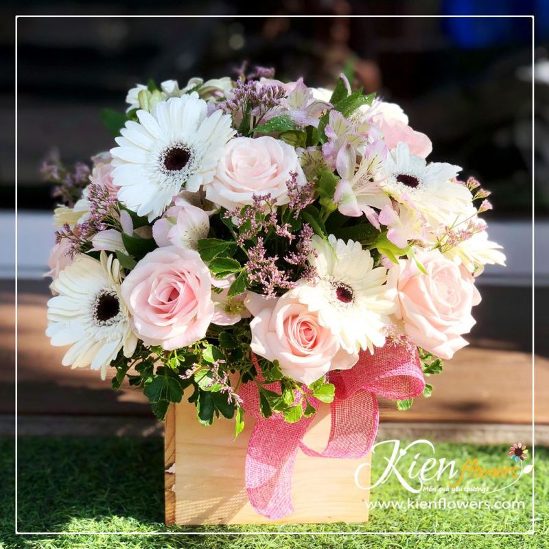 Kiến Flowers