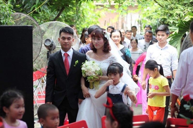 Người có tang và bà bầu kiêng kị đến đám cưới