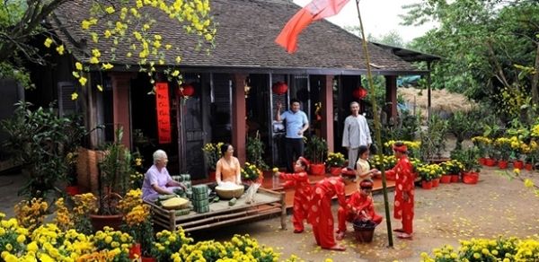 Nên mặc đồ có màu sắc tươi sáng
