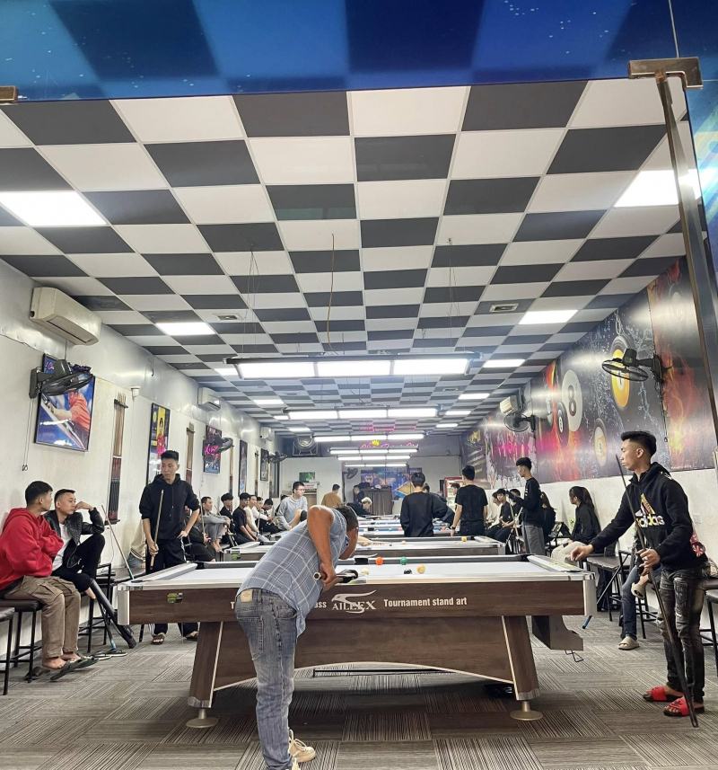 KING Billiards CLUB